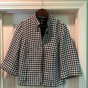 Black and white houndstooth blazer